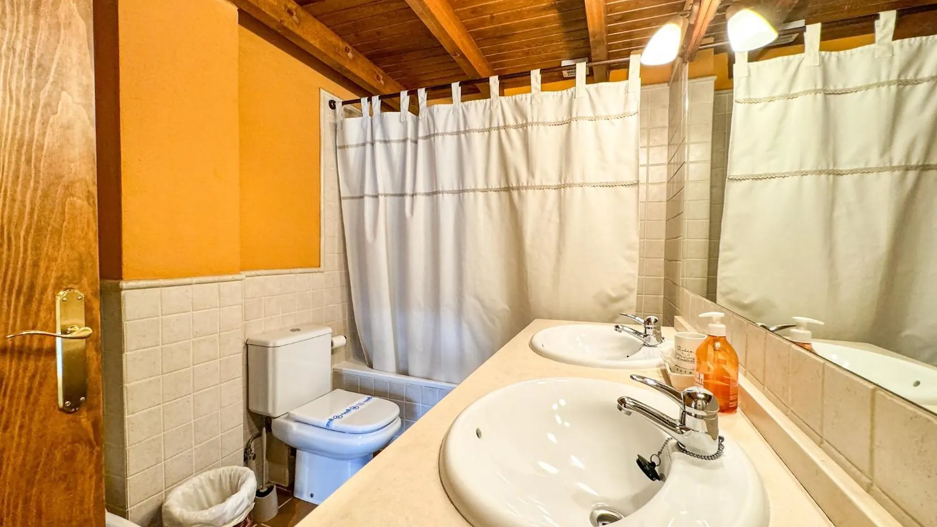 شقة Duplex Moixero Escapada En La Montana بُويكثيرذا